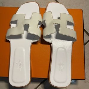 Hermes oran sandals